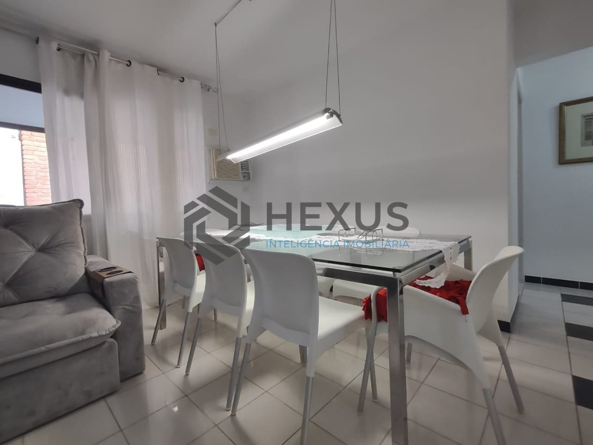 Foto 5 de Apartamento com varanda na região da Brunella na Praia da Enseada, Guaruja