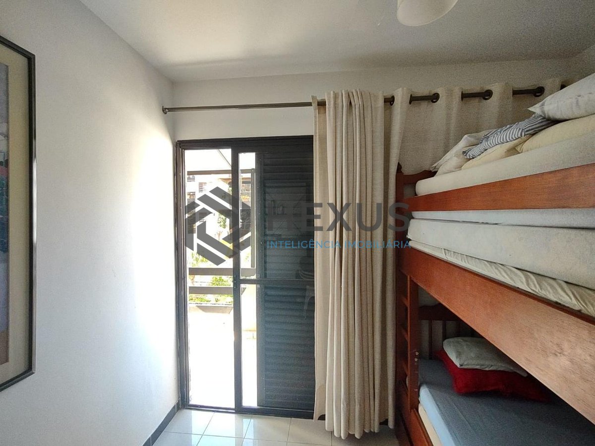 Foto 7 de Apartamento com varanda na região da Brunella na Praia da Enseada, Guaruja