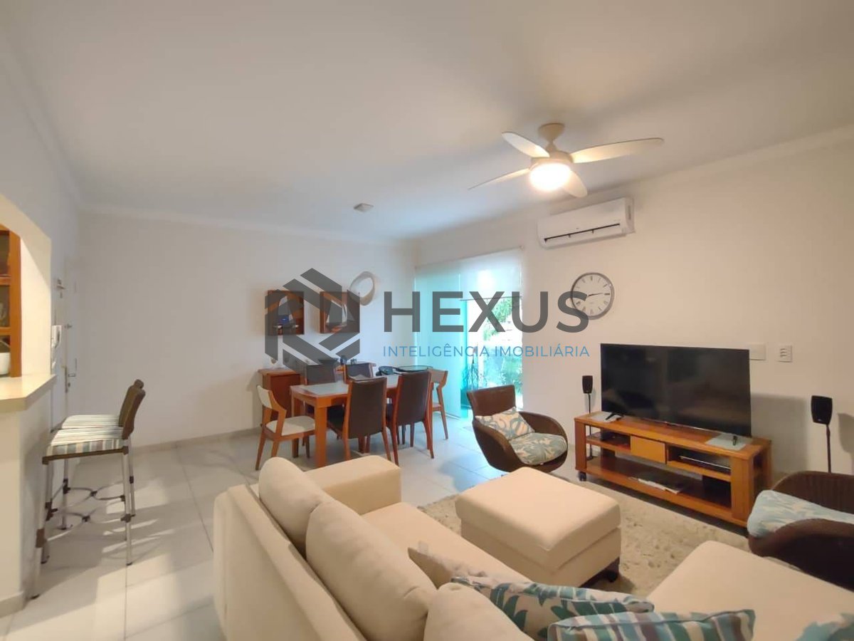 Foto 6 de Apartamento com varanda na região do Hotel Casa Grande na Praia da Enseada, Guaruja