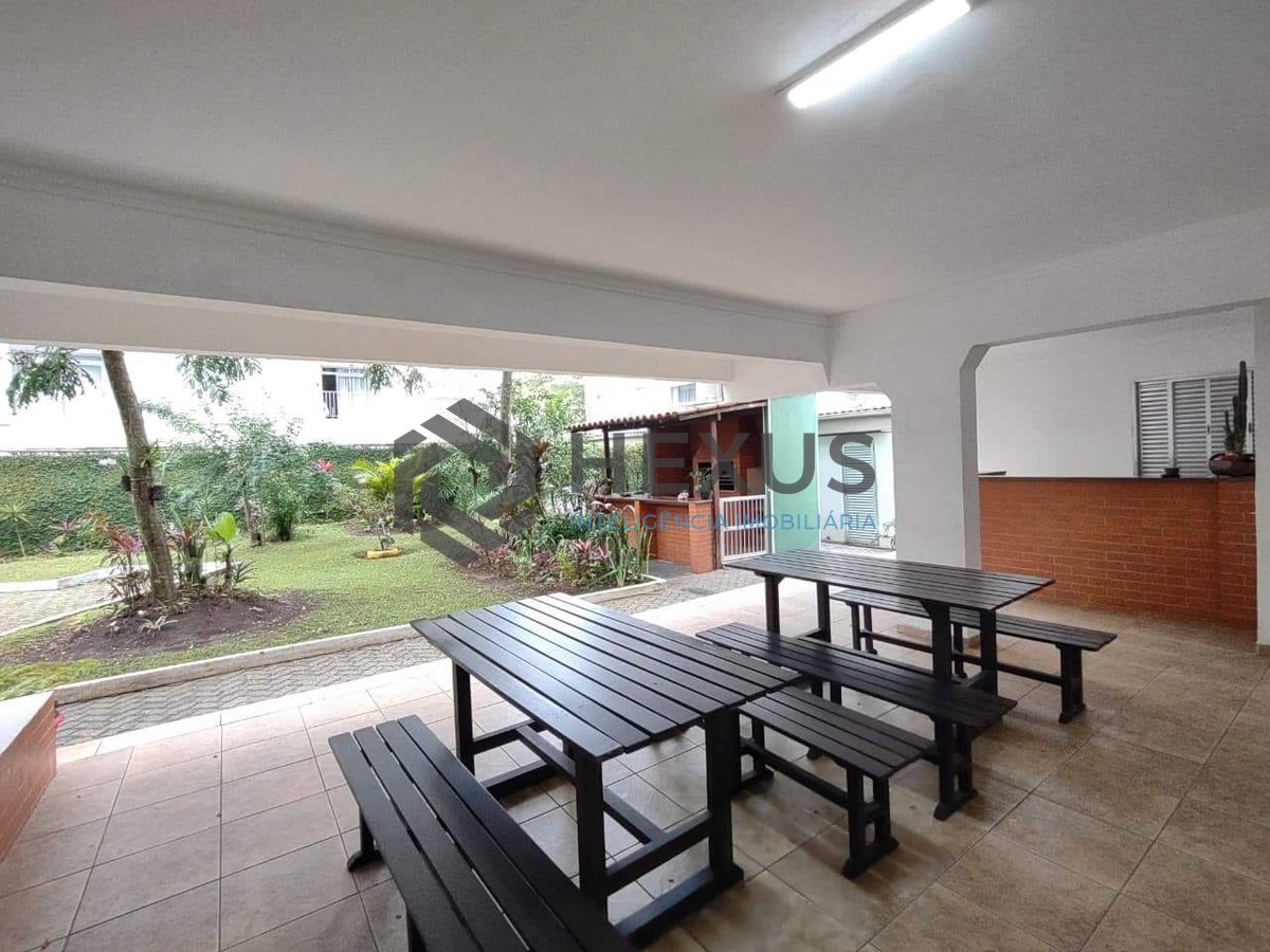 Foto 21 de Apartamento com varanda na região do Hotel Casa Grande na Praia da Enseada, Guaruja