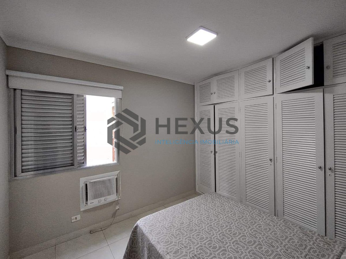 Foto 9 de Apartamento com varanda na região do Hotel Casa Grande na Praia da Enseada, Guaruja
