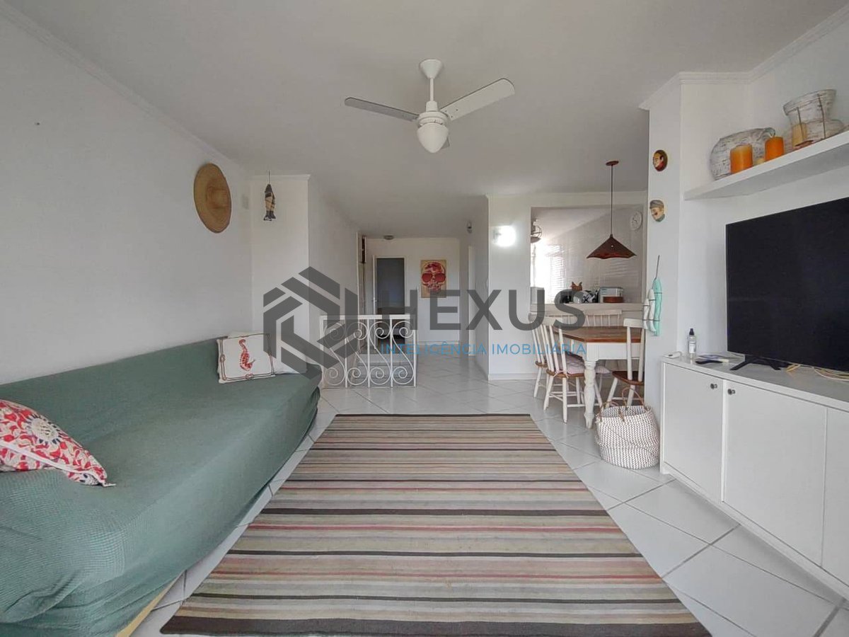 Foto 2 de Apartamento duplex com varanda e lazer na Praia da Enseada, Guaruja