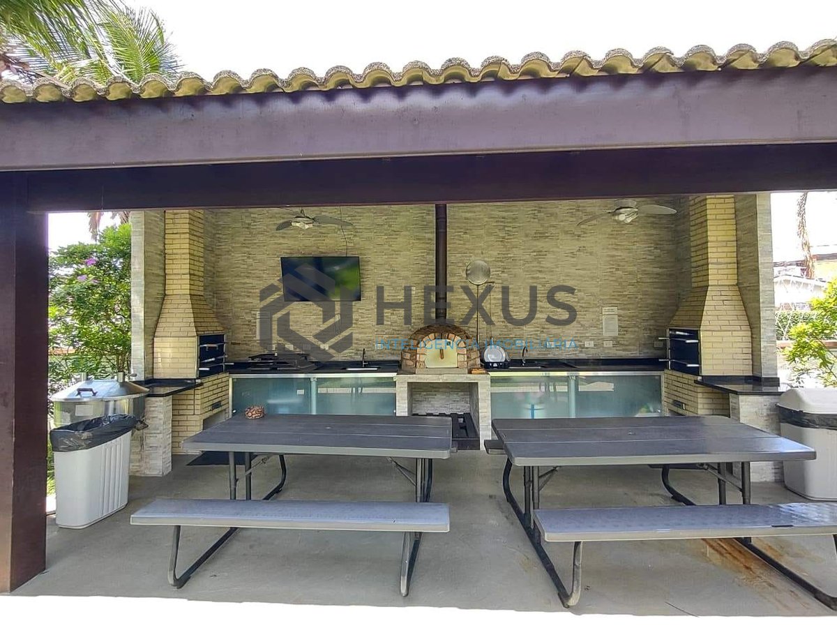 Foto 23 de Apartamento duplex com varanda e lazer na Praia da Enseada, Guaruja