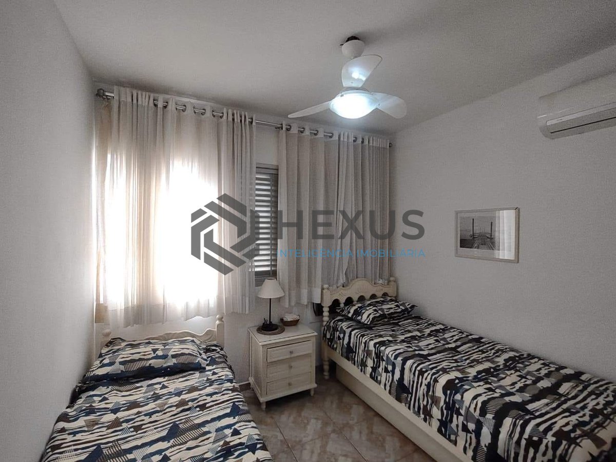 Foto 11 de Apartamento com varanda e lazer na Praia da Enseada, Guaruja