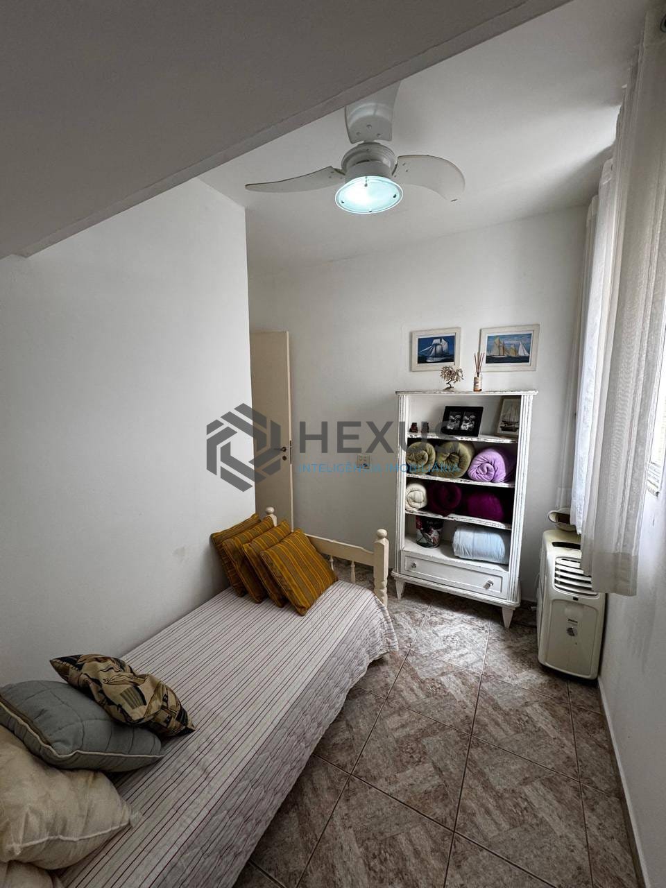 Foto 19 de Apartamento com varanda e lazer na Praia da Enseada, Guaruja