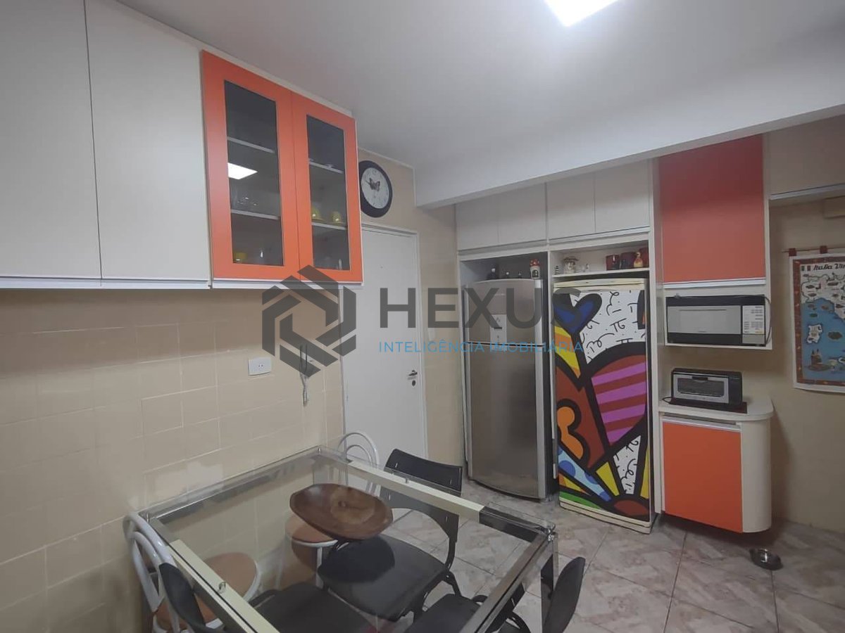 Foto 24 de Apartamento com varanda e lazer na Praia da Enseada, Guaruja