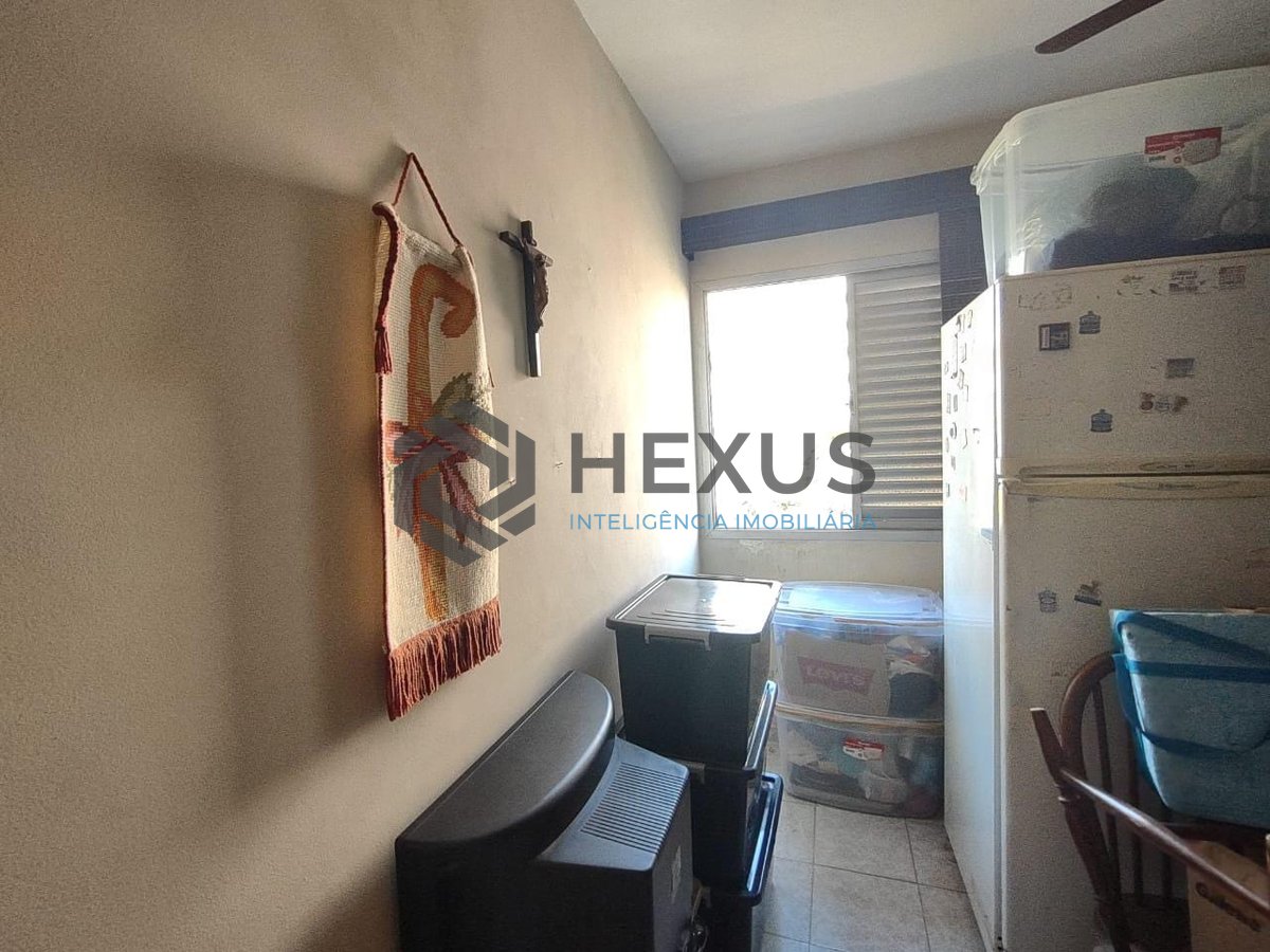 Foto 13 de Apartamento com varanda e lazer na Praia da Enseada, Guaruja