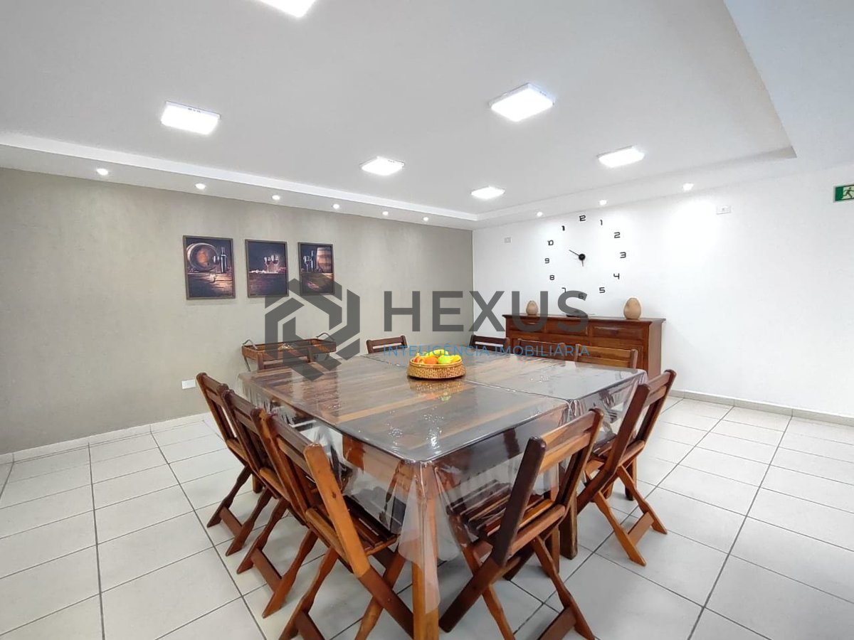 Foto 26 de Apartamento com varanda e lazer na Praia da Enseada, Guaruja