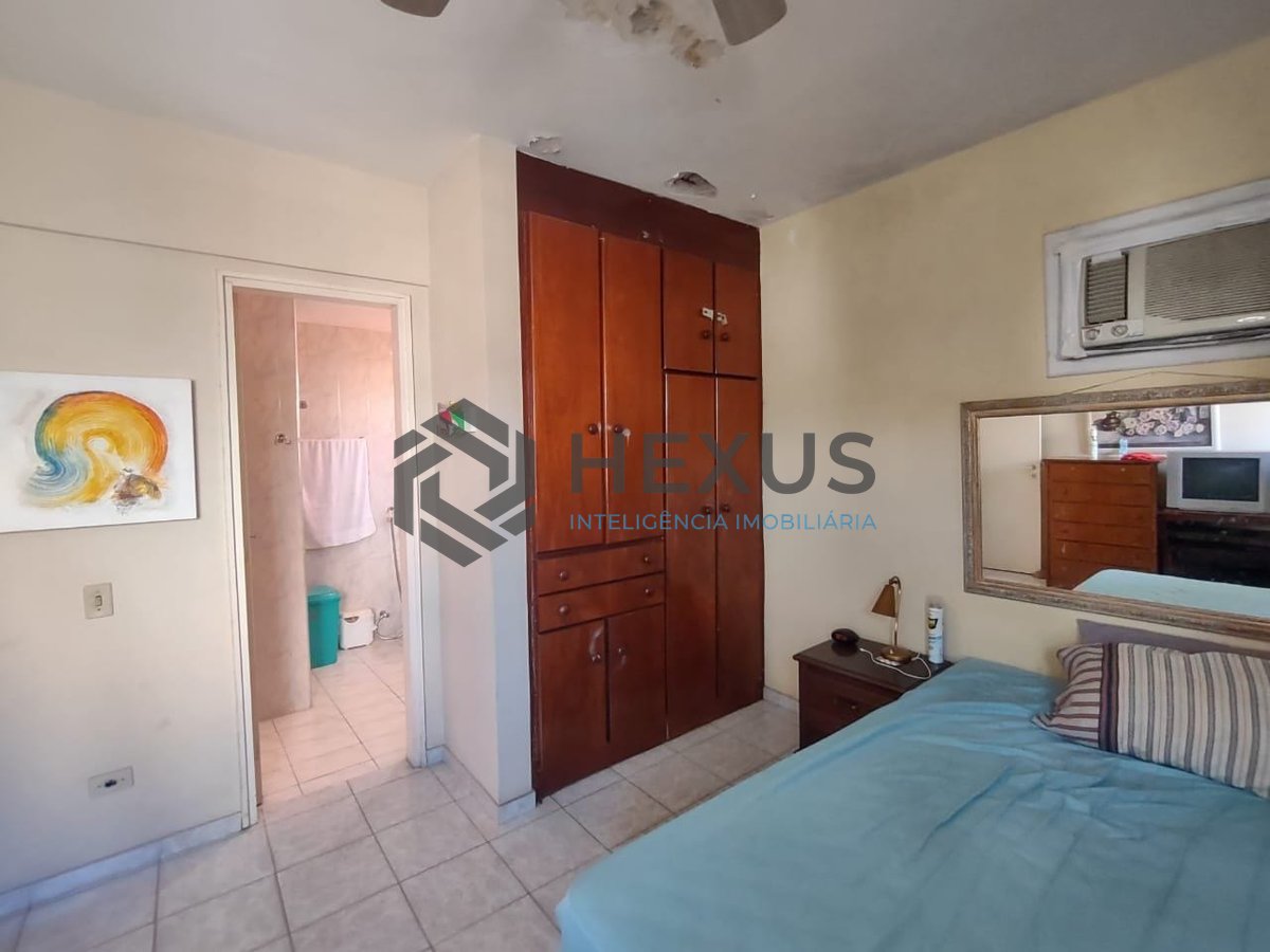 Foto 9 de Apartamento com varanda e lazer na Praia da Enseada, Guaruja