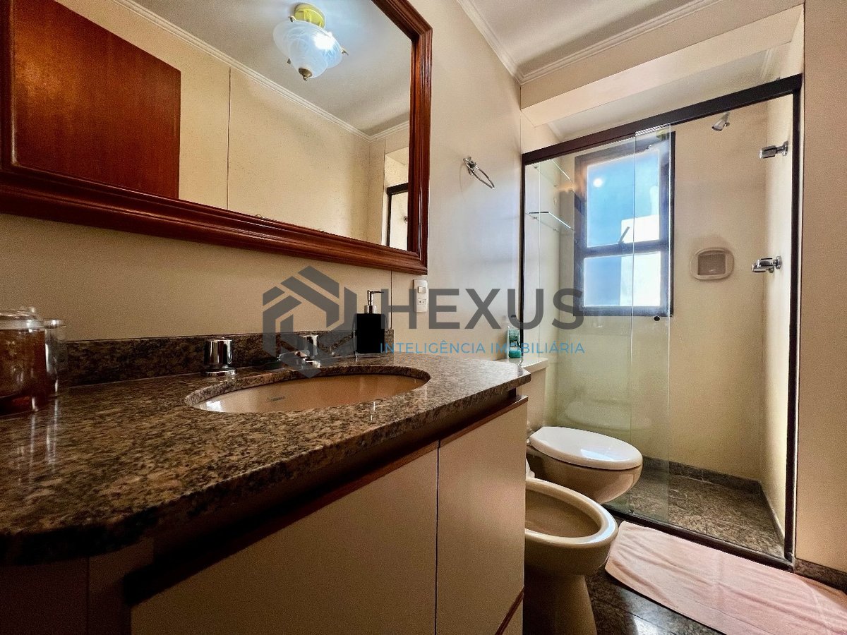 Foto 19 de Apartamento com varanda, lazer e vista mar a uma quadra da Praia das Astúrias, Guaruja