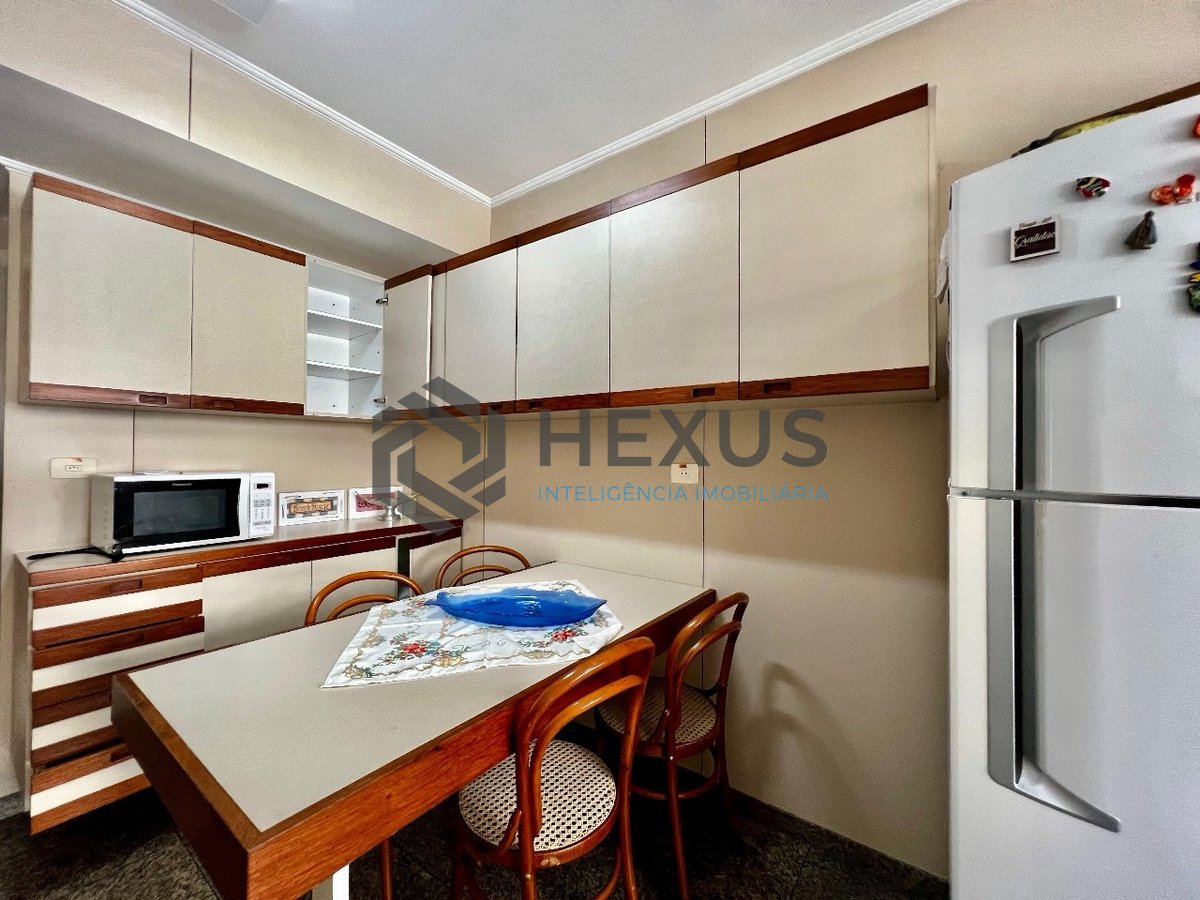 Foto 35 de Apartamento com varanda, lazer e vista mar a uma quadra da Praia das Astúrias, Guaruja