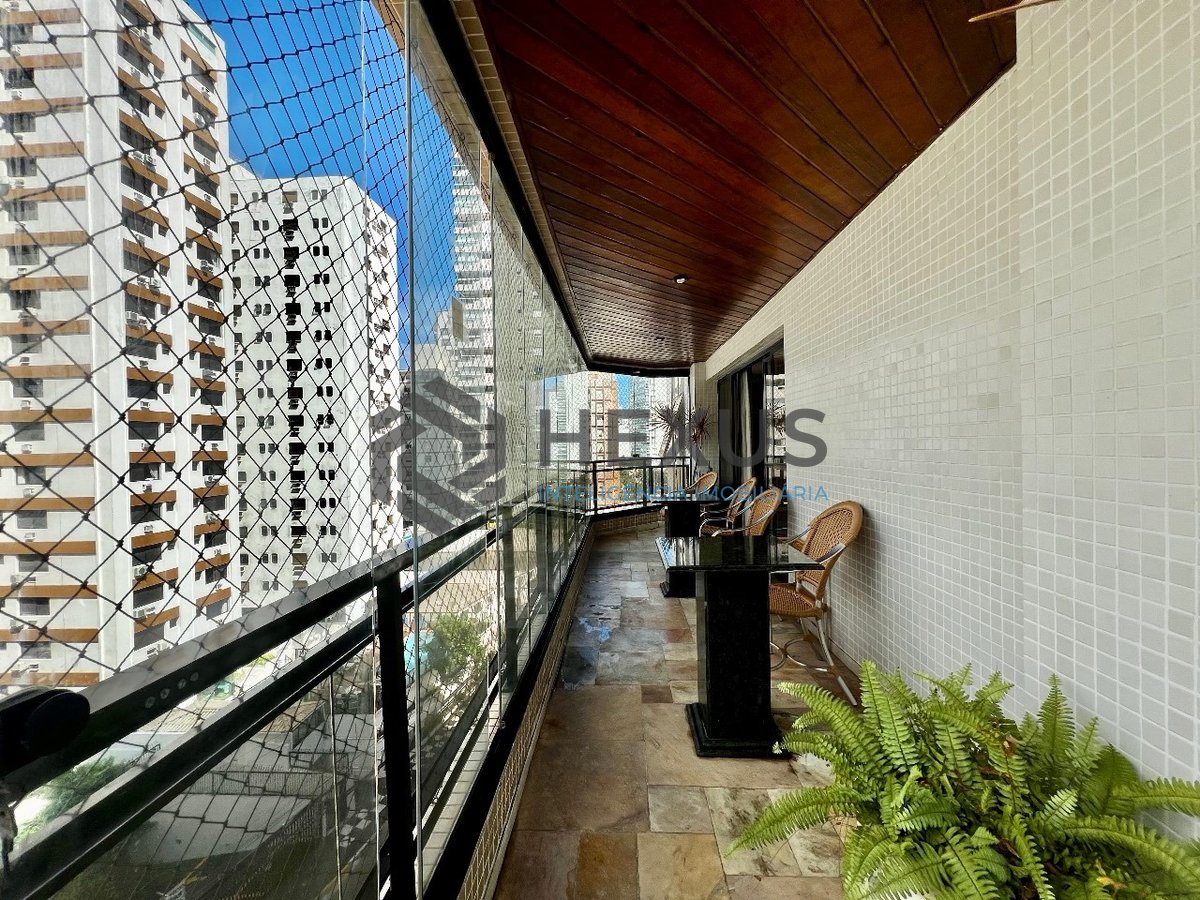 Foto 8 de Apartamento com varanda, lazer e vista mar a uma quadra da Praia das Astúrias, Guaruja