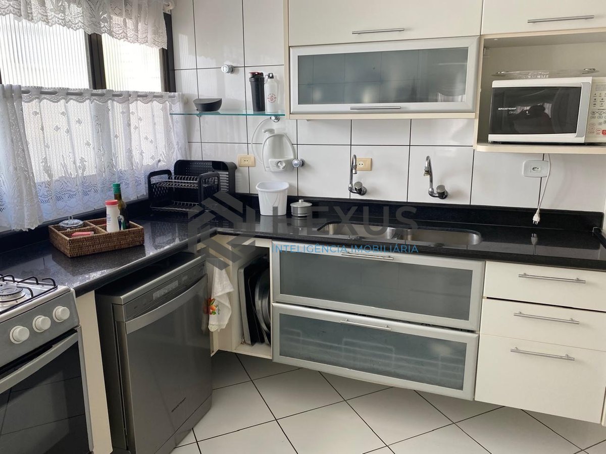 Foto 32 de Apartamento com varanda e lazer a uma quadra da Praia das Asturias, Guaruja