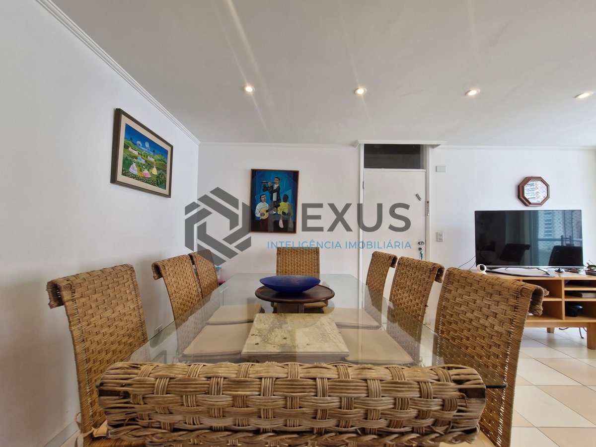 Foto 5 de Apartamento com varanda e vista mar na beira mar da Praia das Asturias, Guaruja