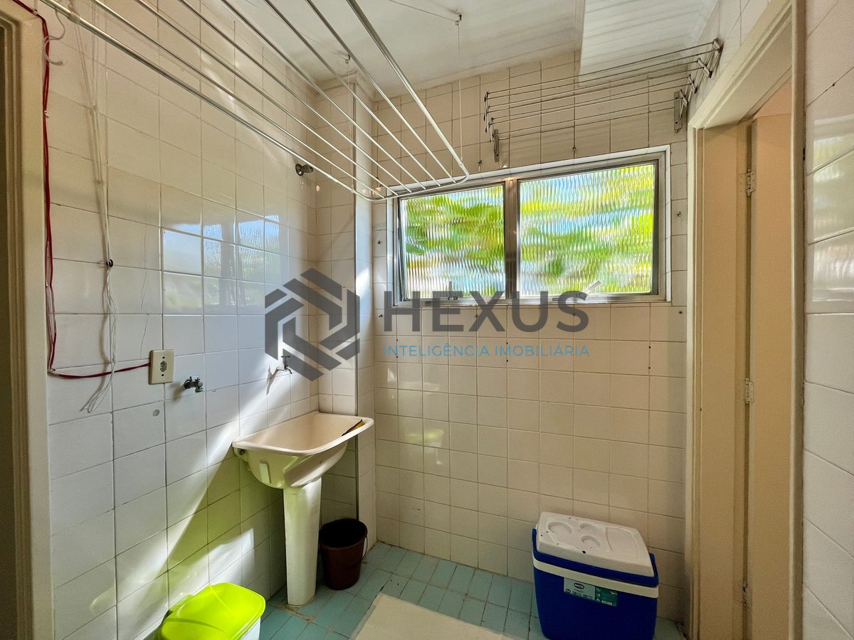 Foto 14 de Apartamento na Praia das Pitangueiras, Guaruja