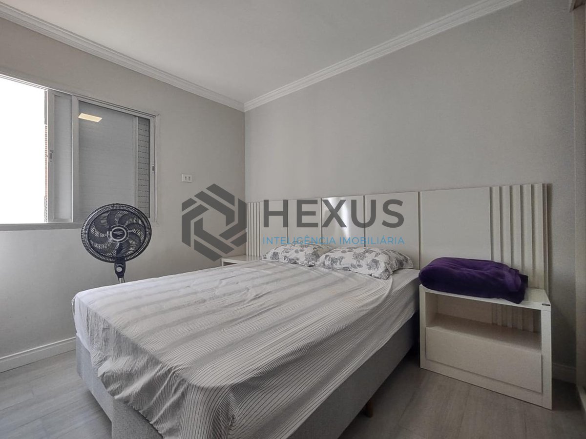 Foto 14 de Apartamento com varanda e lazer na Praia da Enseada, Guaruja