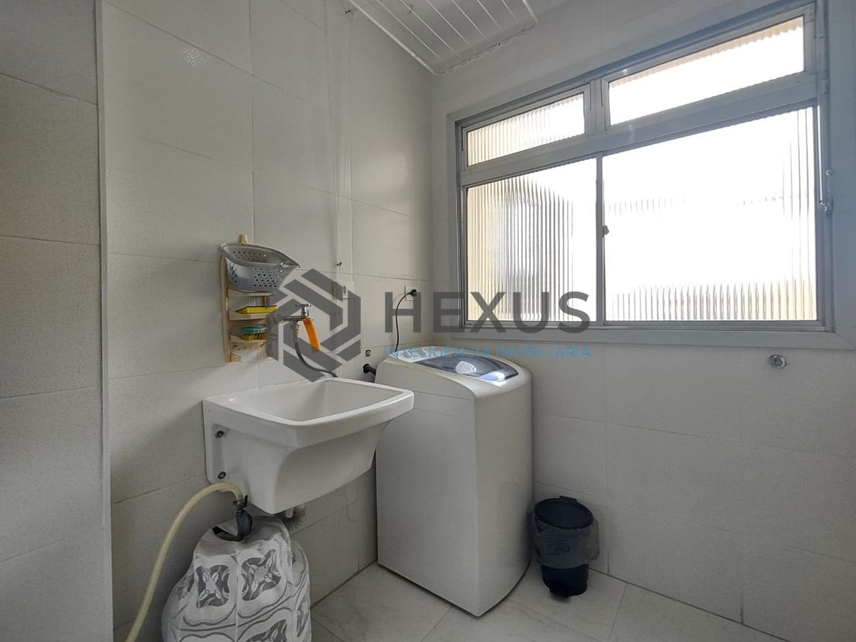 Foto 20 de Apartamento com varanda e lazer na Praia da Enseada, Guaruja