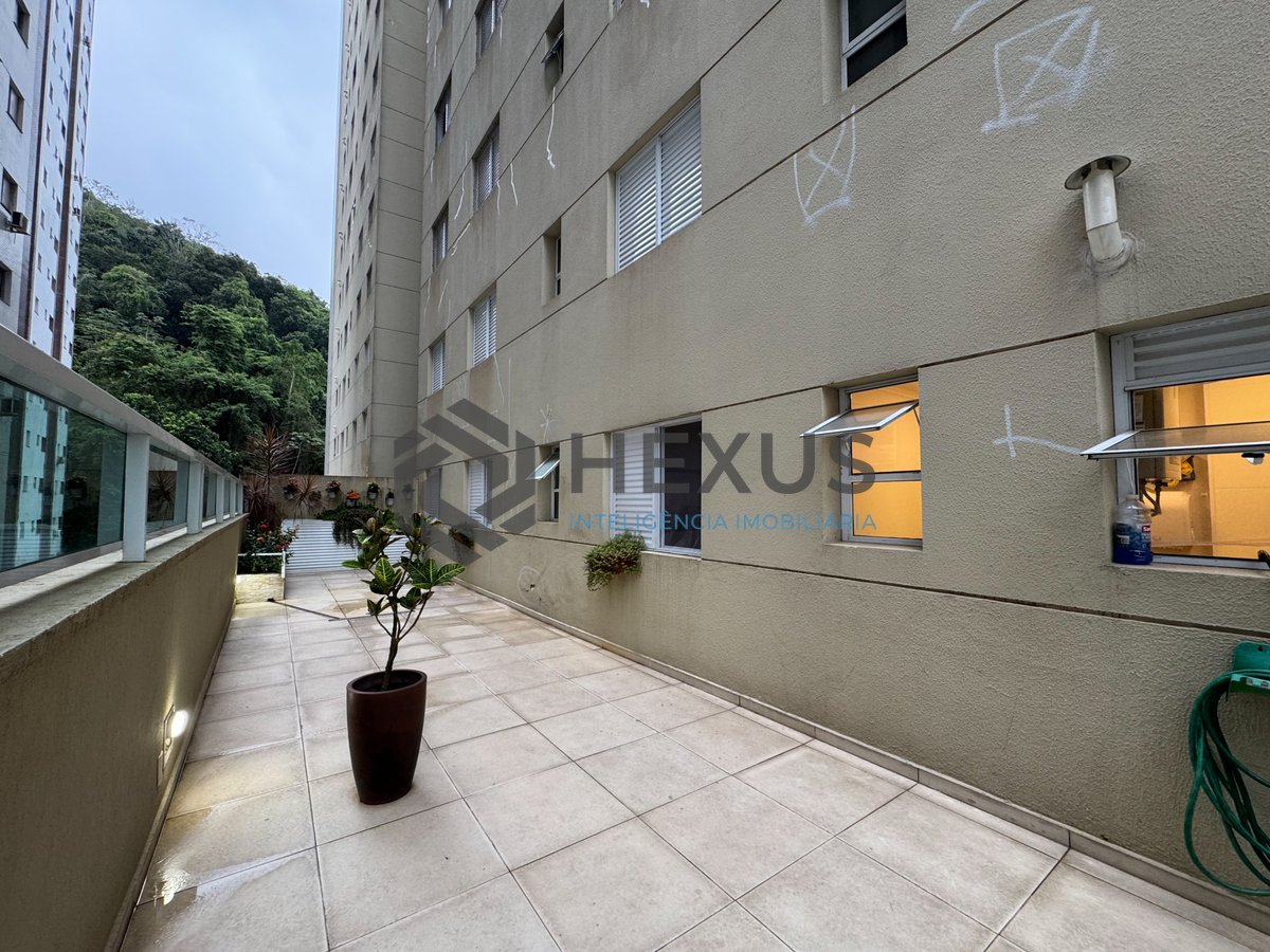 Foto 17 de Apartamento garden com varanda gourmet e lazer na Praia das Pitangueiras, Guaruja