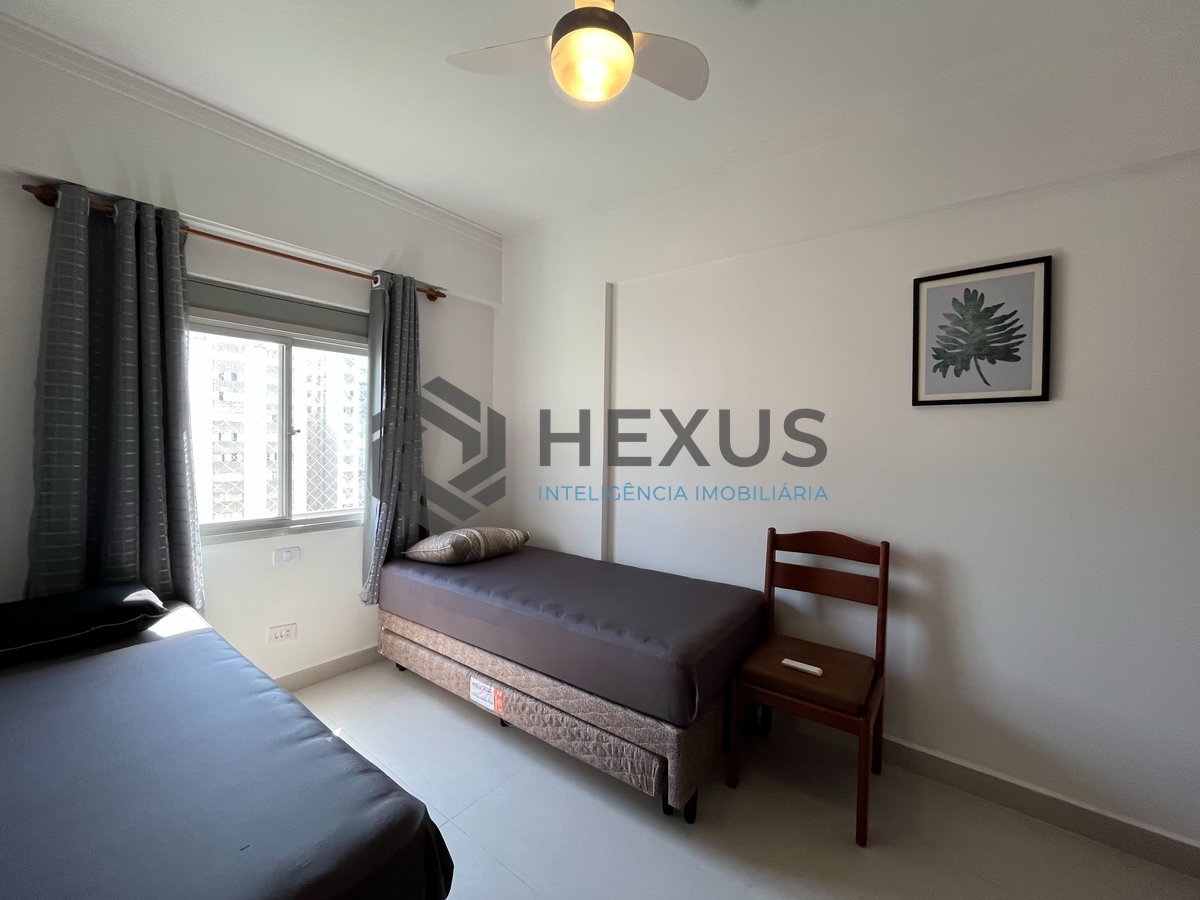 Foto 13 de Apartamento com varanda vista mar e lazer na Praia das Pitangueiras, Guaruja