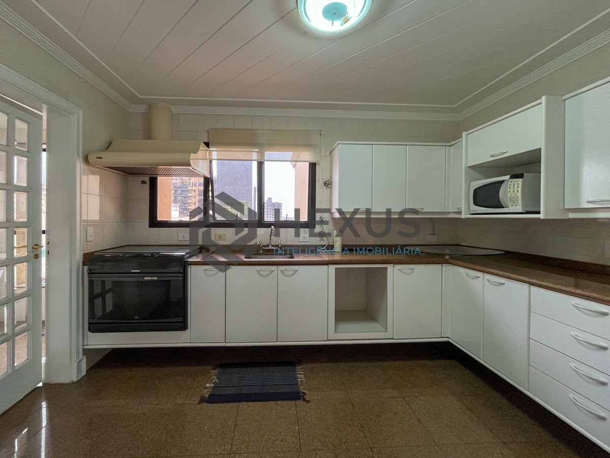 Foto 26 de Apartamento com varanda e lazer na Praia da Enseada, Guaruja