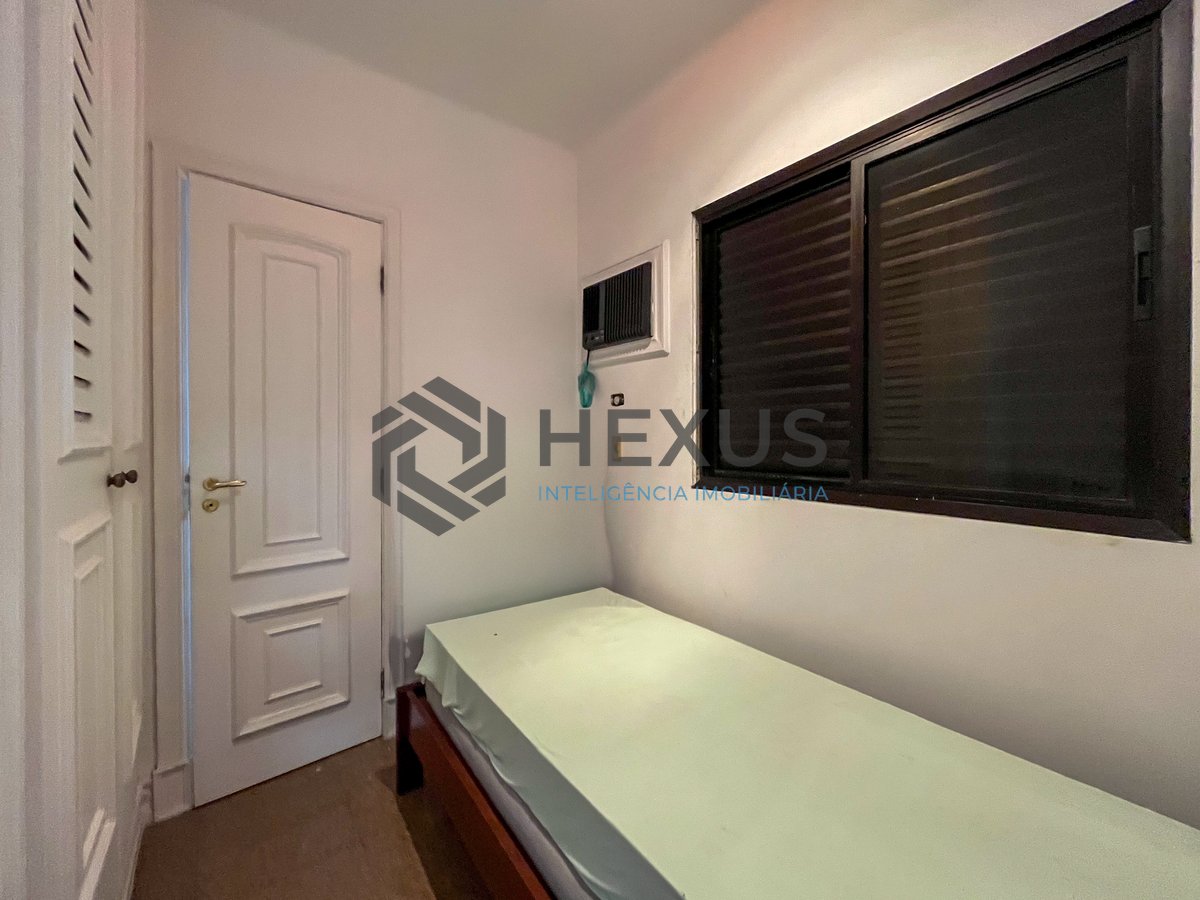 Foto 28 de Apartamento com varanda e lazer na Praia da Enseada, Guaruja