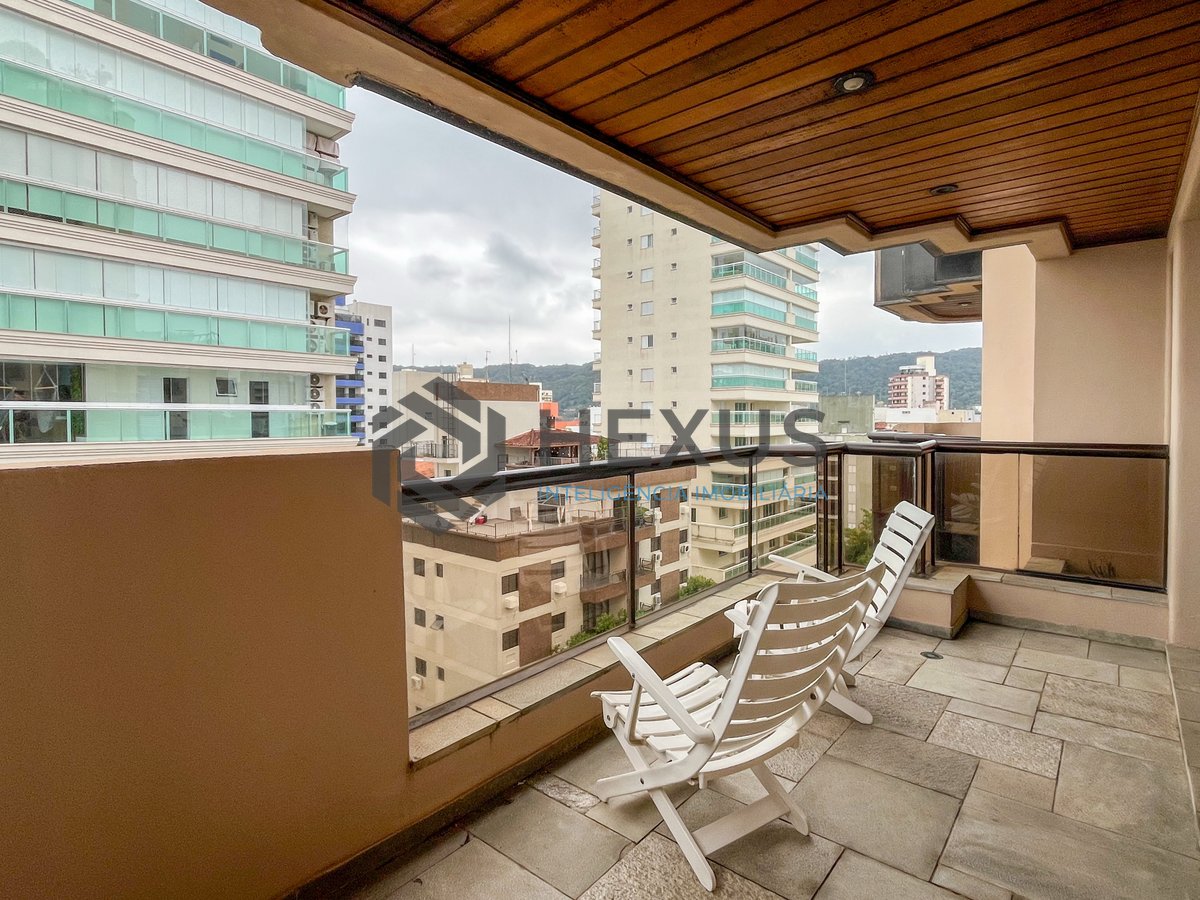 Foto 10 de Apartamento com varanda e lazer na Praia da Enseada, Guaruja