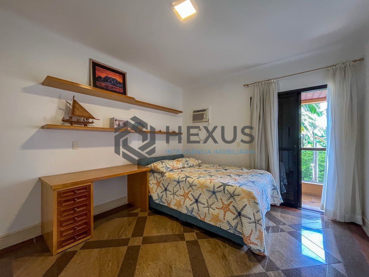 Foto 19 de Apartamento duplex com varanda e lazer na região da Brunella na Praia da Enseada, Guaruja
