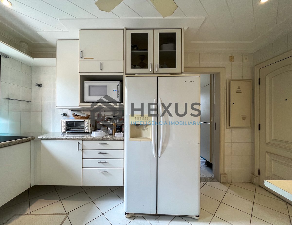 Foto 31 de Apartamento duplex com varanda e lazer na região da Brunella na Praia da Enseada, Guaruja