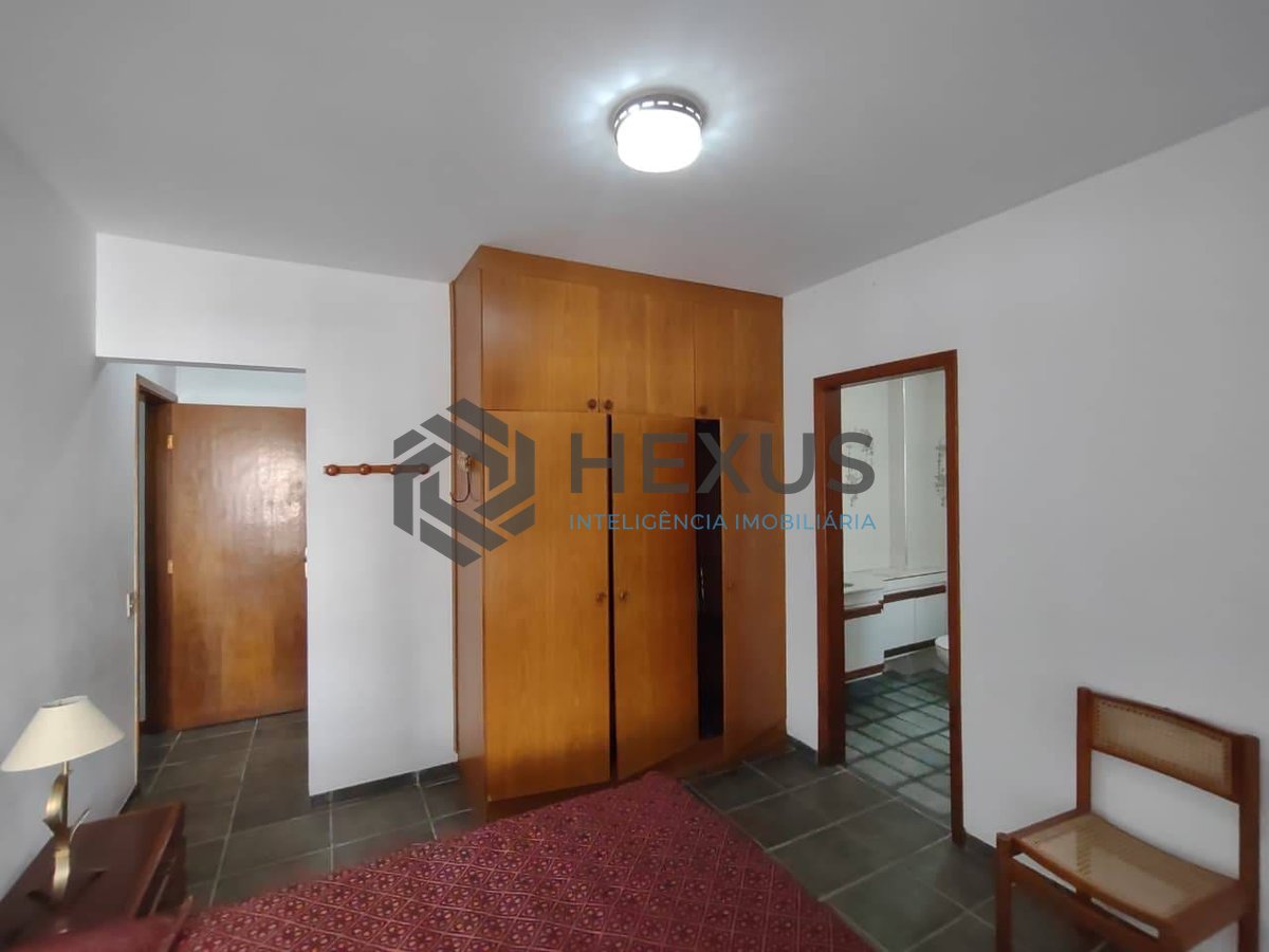Foto 16 de Apartamento com varanda e lazer na Praia da Enseada, Guaruja