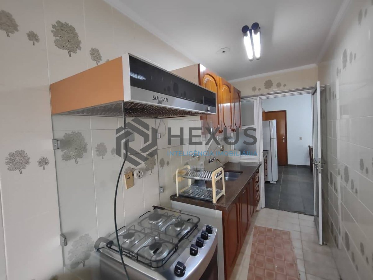 Foto 25 de Apartamento com varanda e lazer na Praia da Enseada, Guaruja