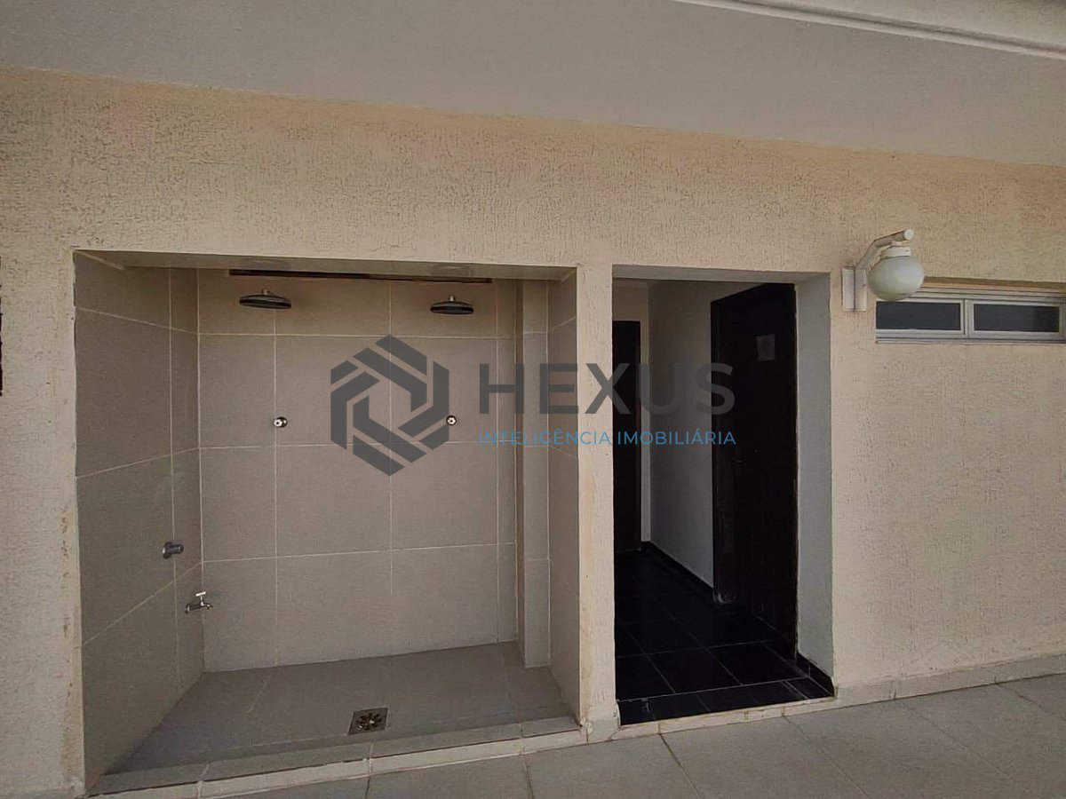 Foto 29 de Apartamento com varanda e lazer na Praia da Enseada, Guaruja