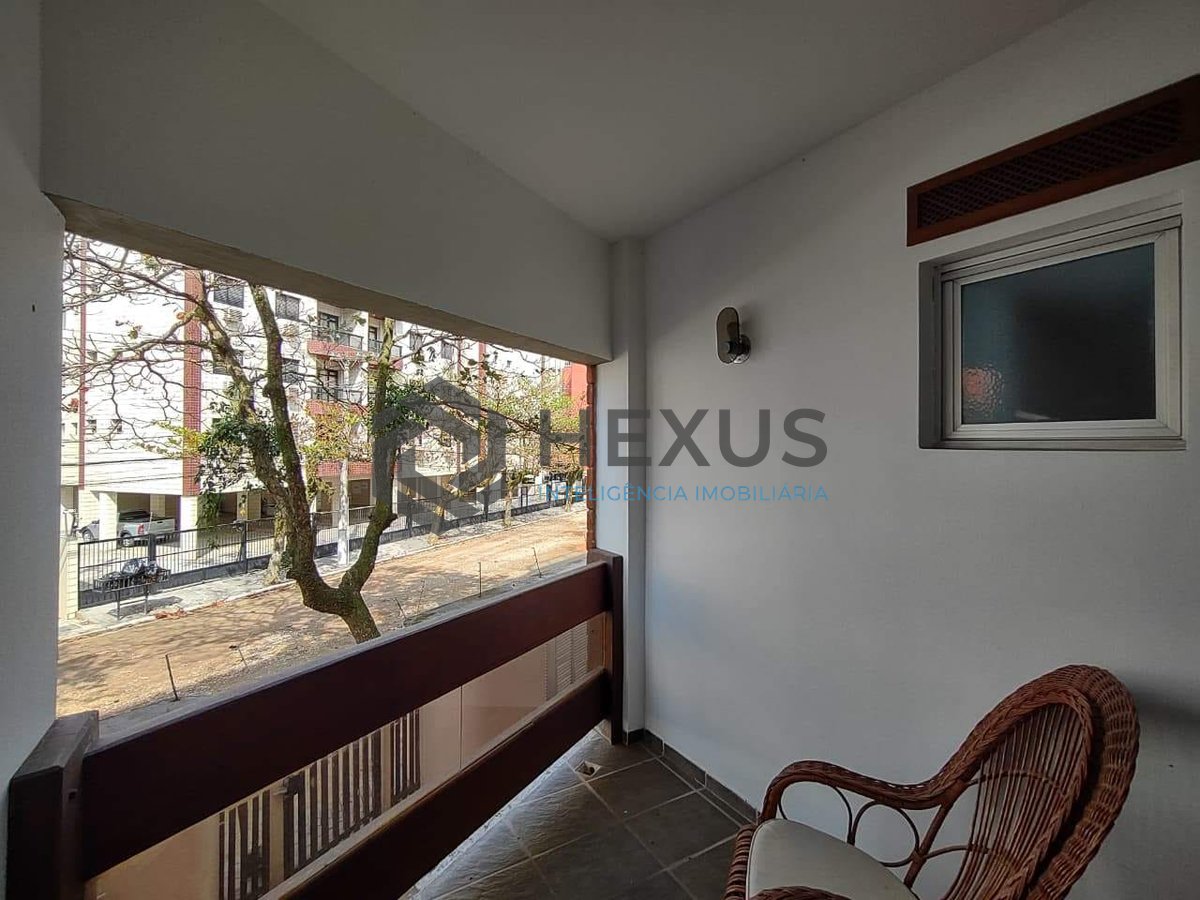 Foto 4 de Apartamento com varanda e lazer na Praia da Enseada, Guaruja