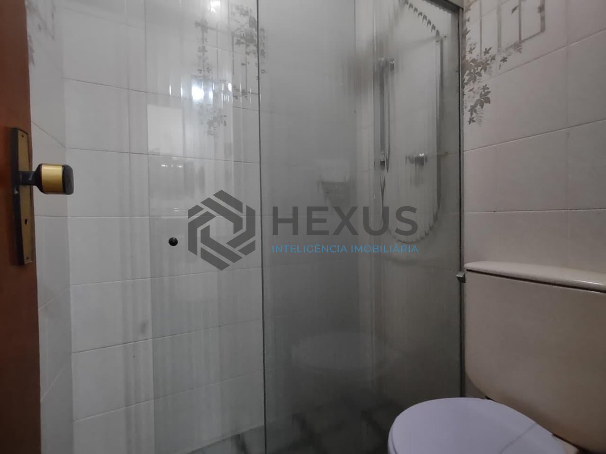 Foto 10 de Apartamento com varanda e lazer na Praia da Enseada, Guaruja