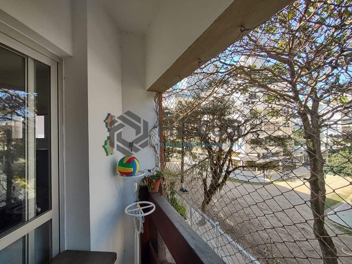 Foto 2 de Apartamento com varanda e lazer na Praia da Enseada, Guaruja