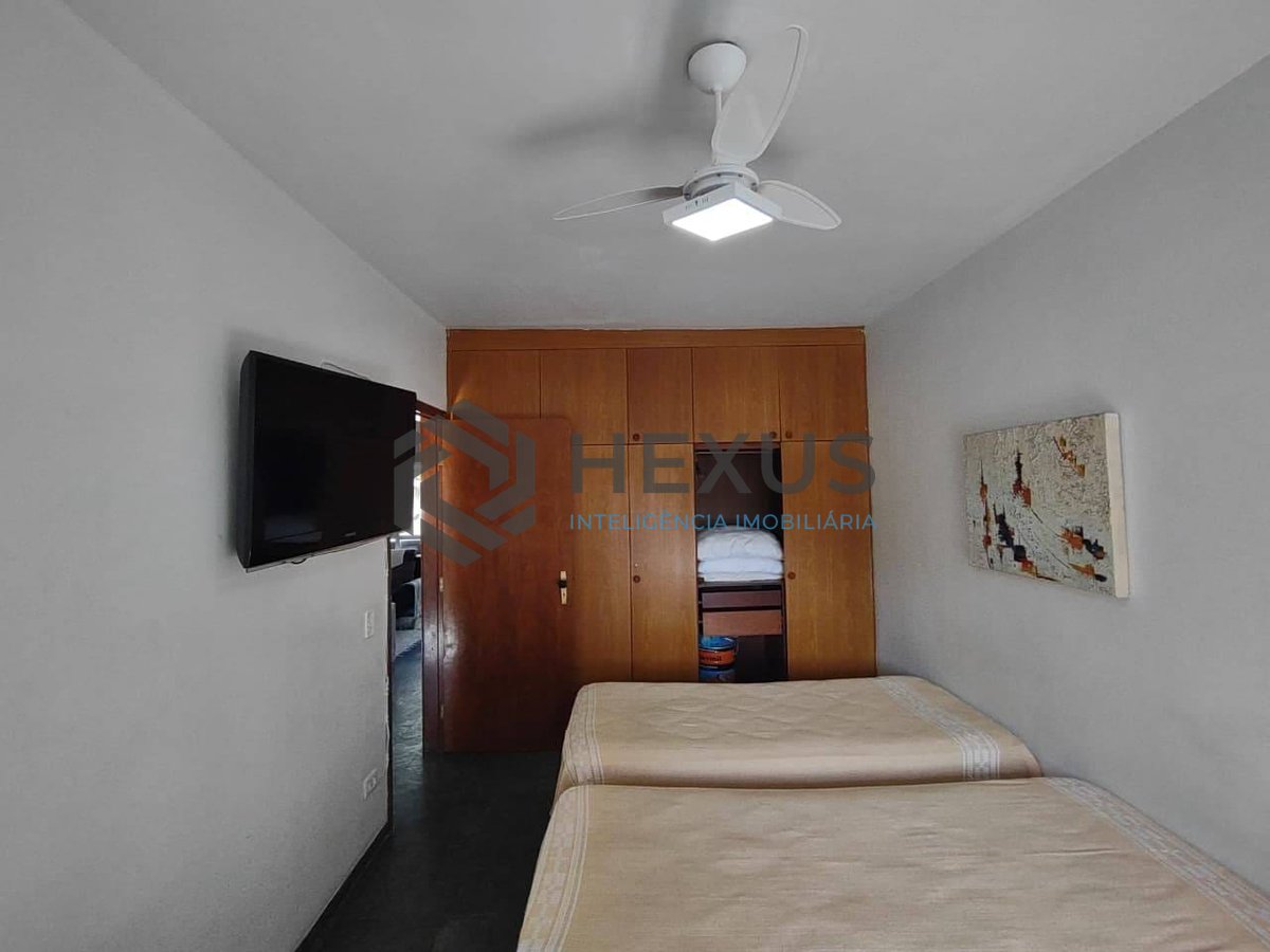 Foto 10 de Apartamento com varanda e lazer na Praia da Enseada, Guaruja
