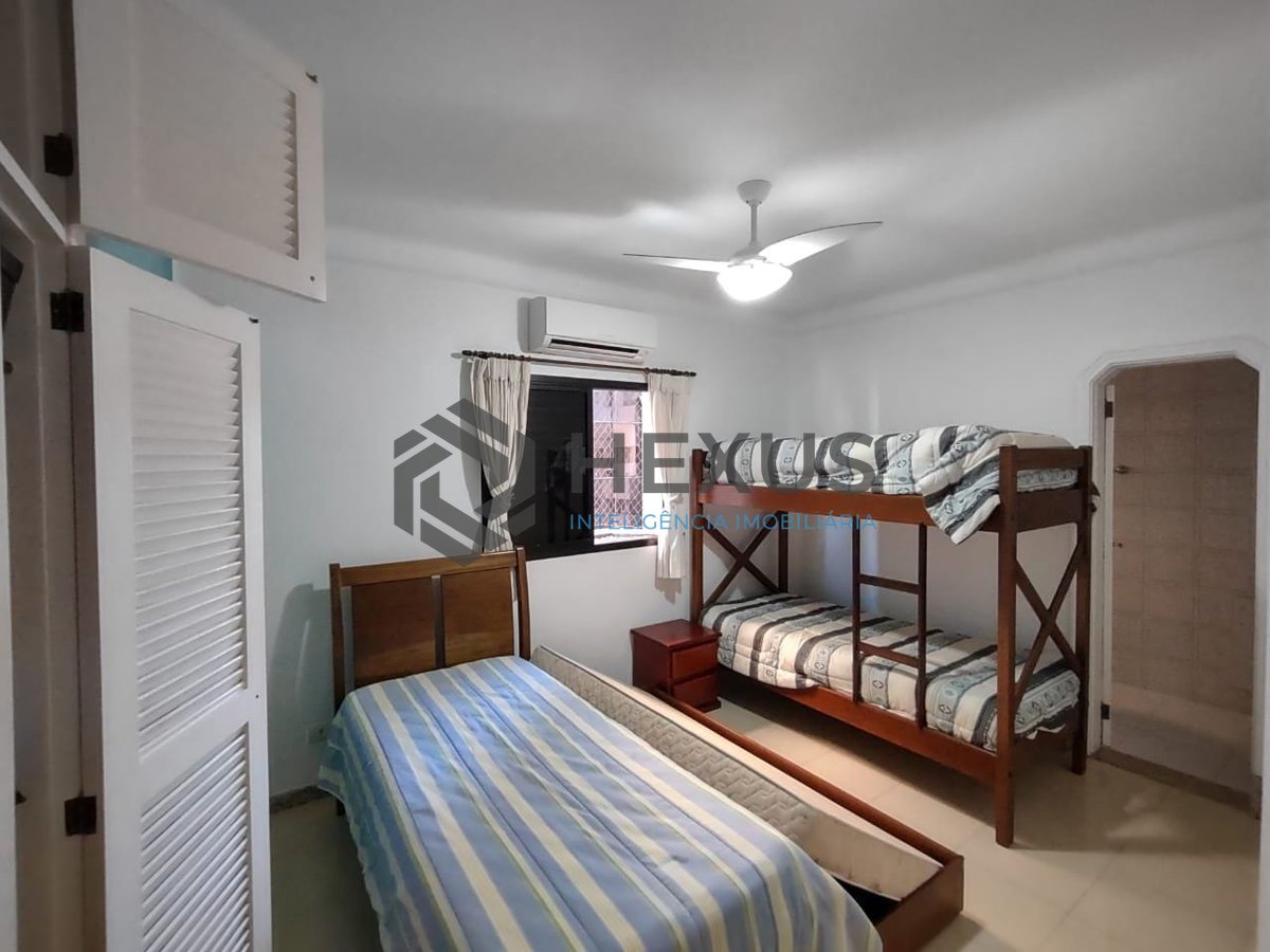 Foto 14 de Apartamento com varanda e lazer na Praia da Enseada, Guaruja