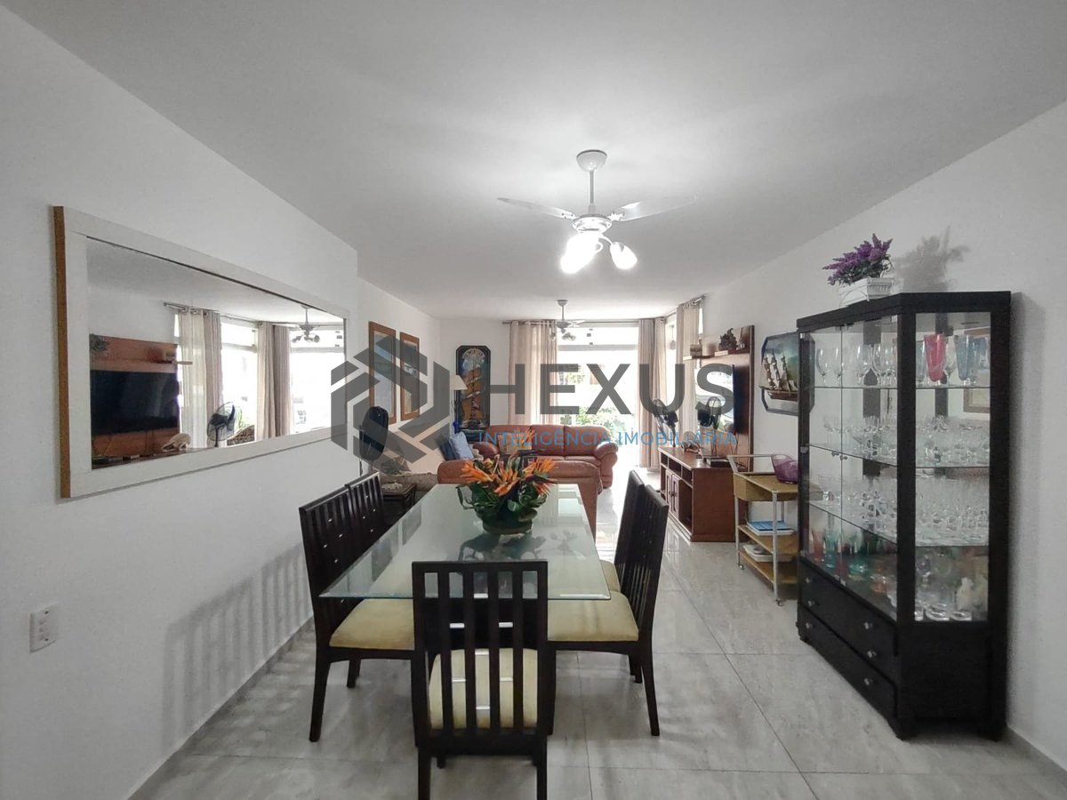 Foto 24 de Apartamento com varanda e lazer na Praia da Enseada, Guaruja