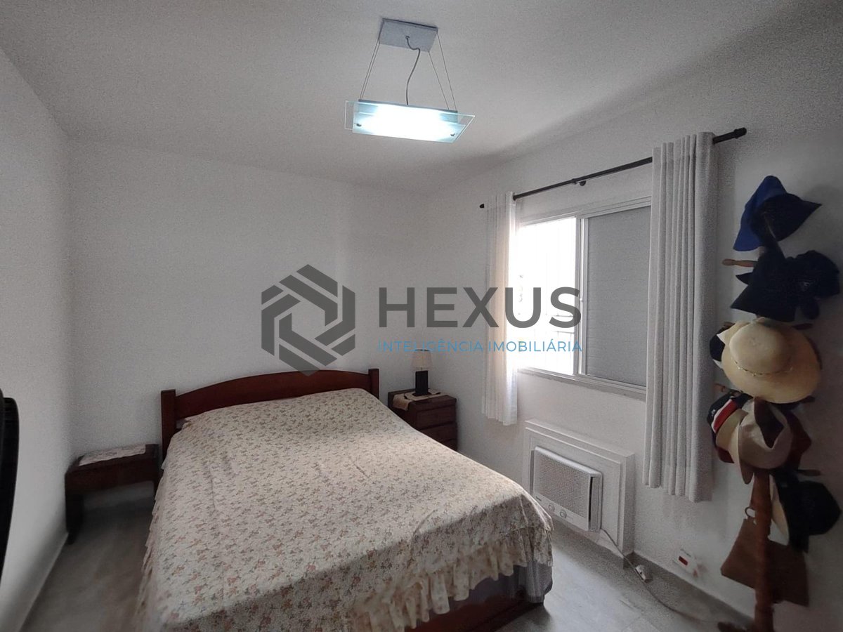 Foto 10 de Apartamento com varanda e lazer na Praia da Enseada, Guaruja