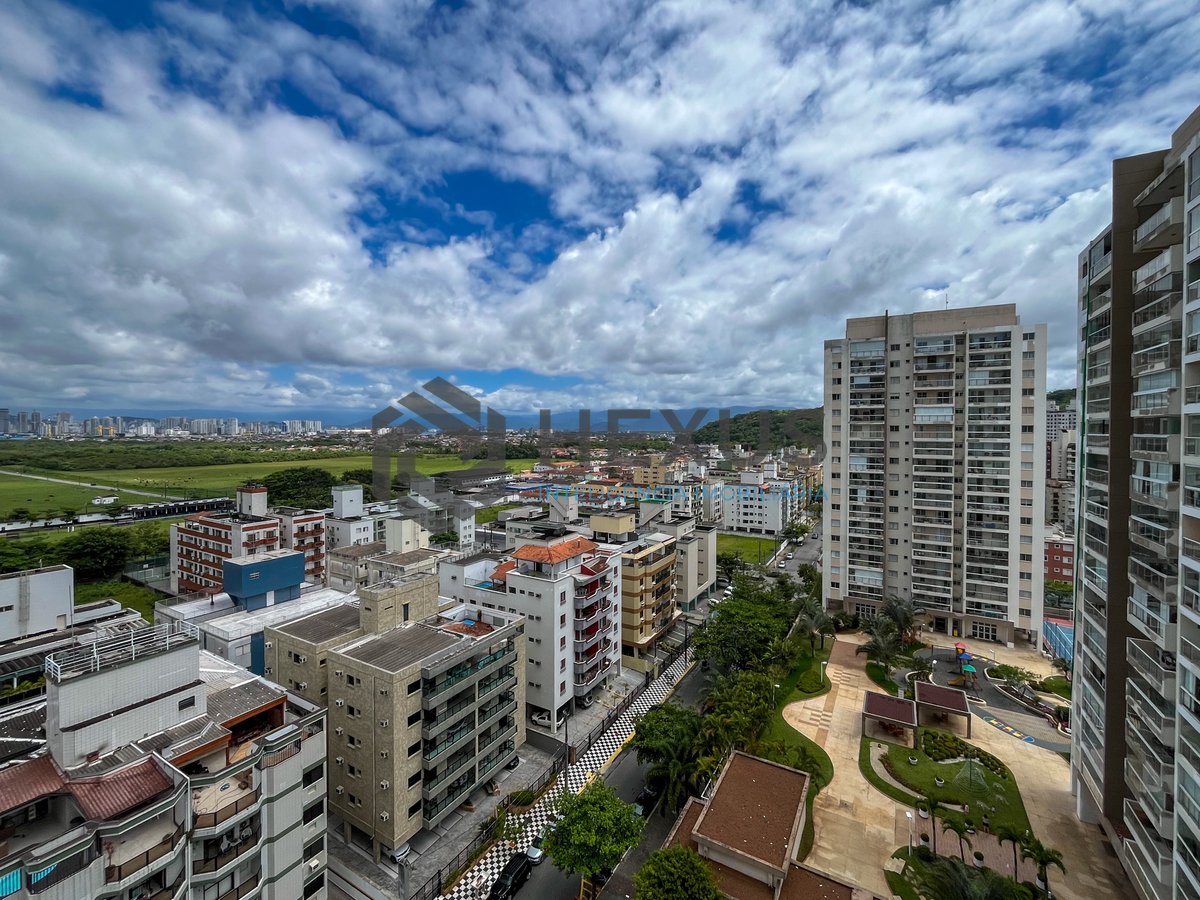 Foto 9 de Apartamento com varanda e lazer de clube na Praia das Astúrias, Guarujá