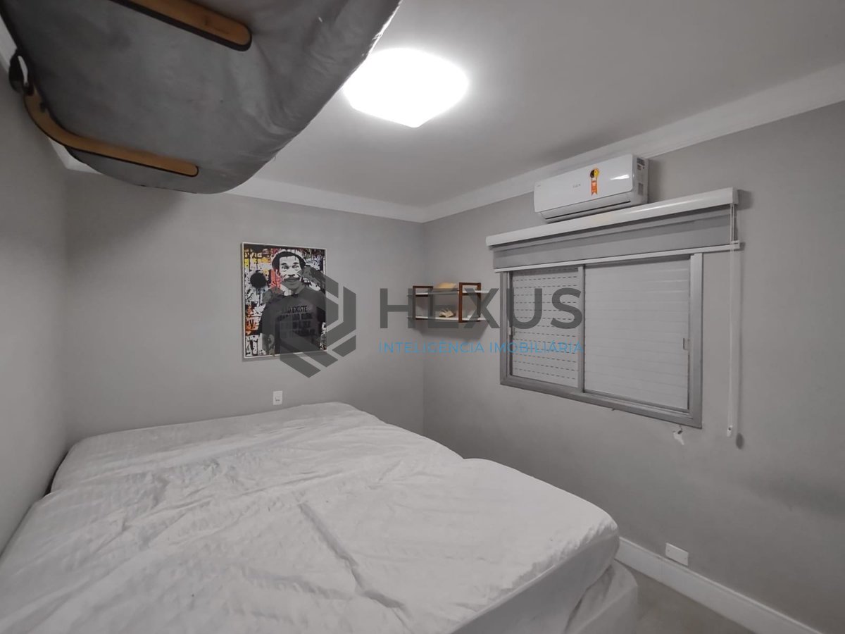 Foto 15 de Apartamento reformado com varanda gourmet e lazer na Praia da Enseada, Guaruja