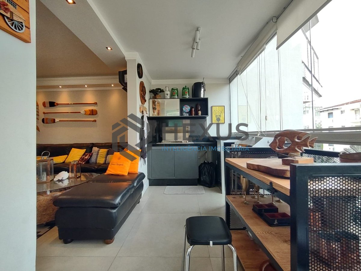 Foto 9 de Apartamento reformado com varanda gourmet e lazer na Praia da Enseada, Guaruja