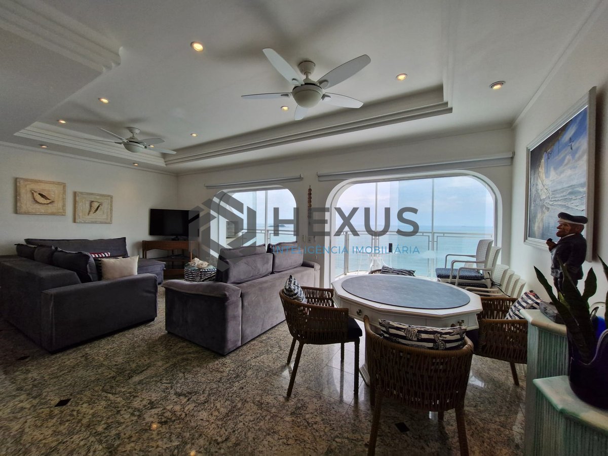 Foto 4 de Apartamento reformado frente mar com varanda na Praia das Pitangueiras, Guaruja