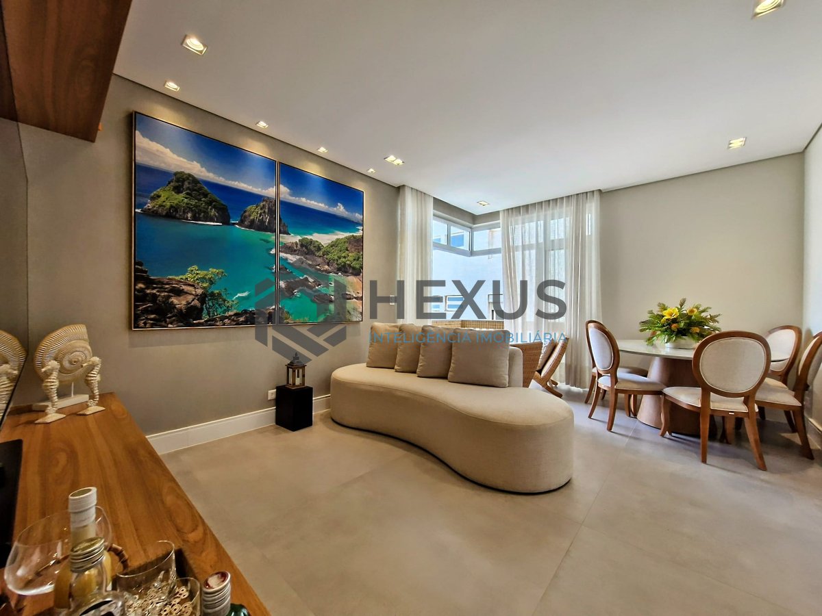 Foto 6 de Apartamento reformado frente mar com varanda na Praia das Pitangueiras, Guaruja