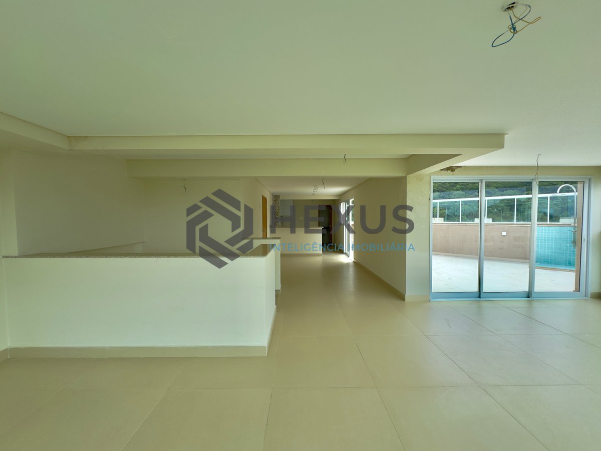 Foto 5 de Cobertura duplex com piscina e varanda gourmet vista mar e lazer na Praia das Pitangueiras, Guaruja