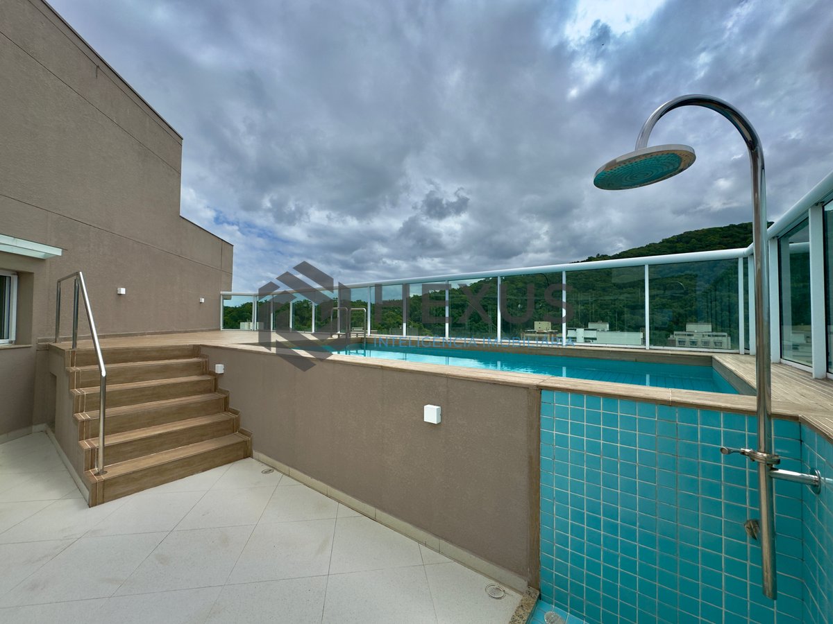 Foto 7 de Cobertura duplex com piscina e varanda gourmet vista mar e lazer na Praia das Pitangueiras, Guaruja