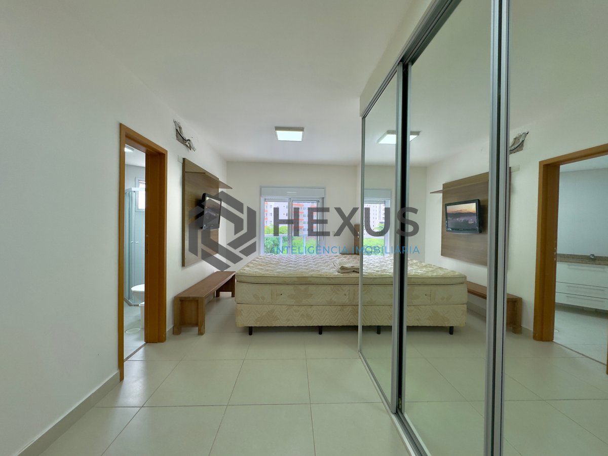 Foto 13 de Apartamento reformado com varanda gourmet e lazer na Praia das Pitangueiras, Guaruja