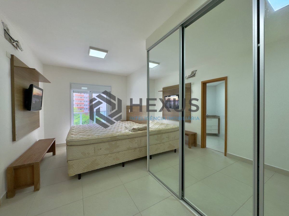 Foto 18 de Apartamento reformado com varanda gourmet e lazer na Praia das Pitangueiras, Guaruja