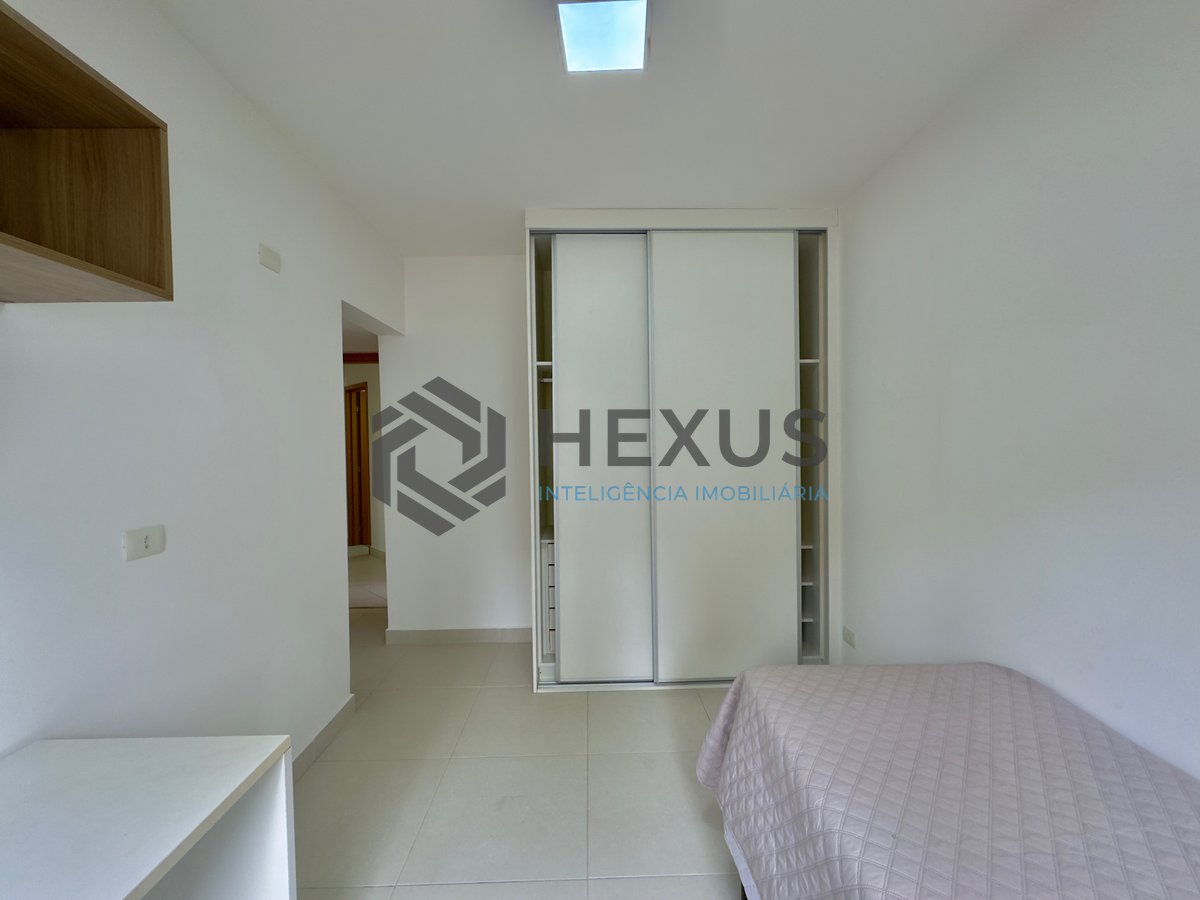 Foto 24 de Apartamento reformado com varanda gourmet e lazer na Praia das Pitangueiras, Guaruja