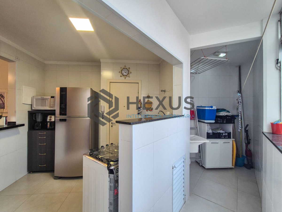 Foto 28 de Apartamento reformado com vista mar a uma quadra da Praia das Pitangueiras, Guaruja