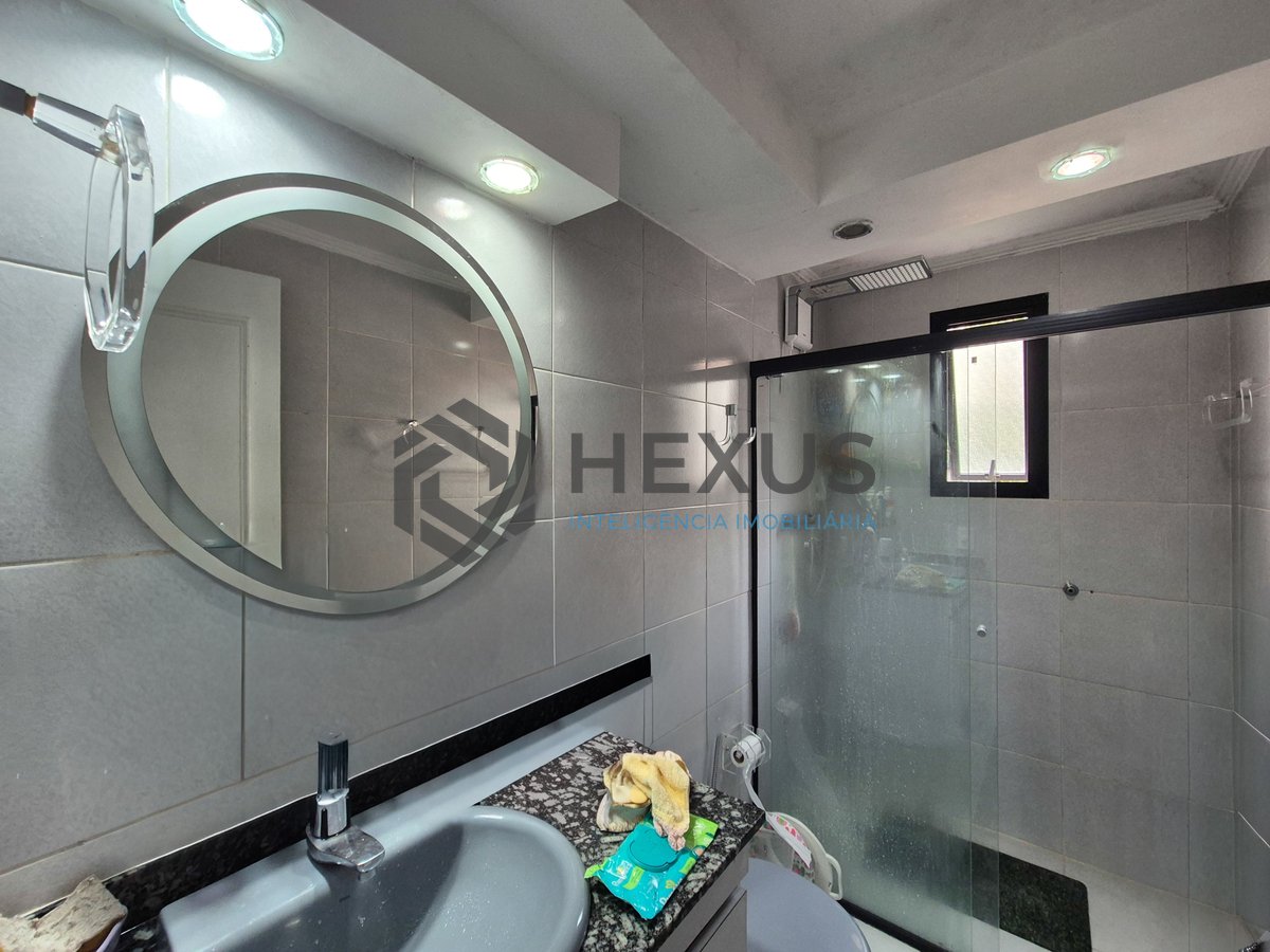 Foto 13 de Apartamento com varanda e lazer na Praia das Pitangueiras, Guaruja